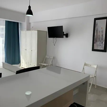 Large And Bright Studio Near The Sea * 艾福雷诺德