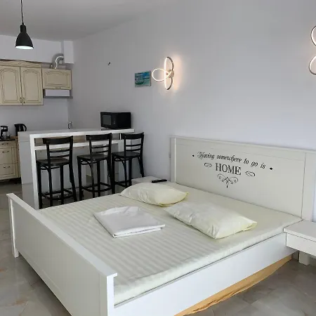 公寓 Large And Bright Studio Near The Sea